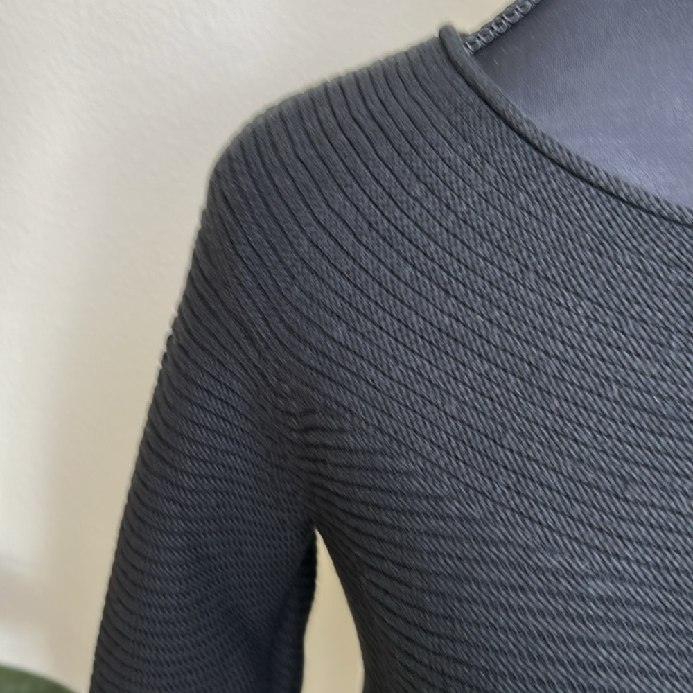 TALBOTS PETITE WOMANS BLACK RIBBED CREWNECK LONG SLEEVE SWEATER - Picture 4 of 13